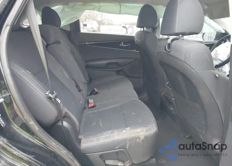 2019 Kia Sorento 2.4L L z USA, uszkodzony, nr VIN 5XYPG4A32KG563008